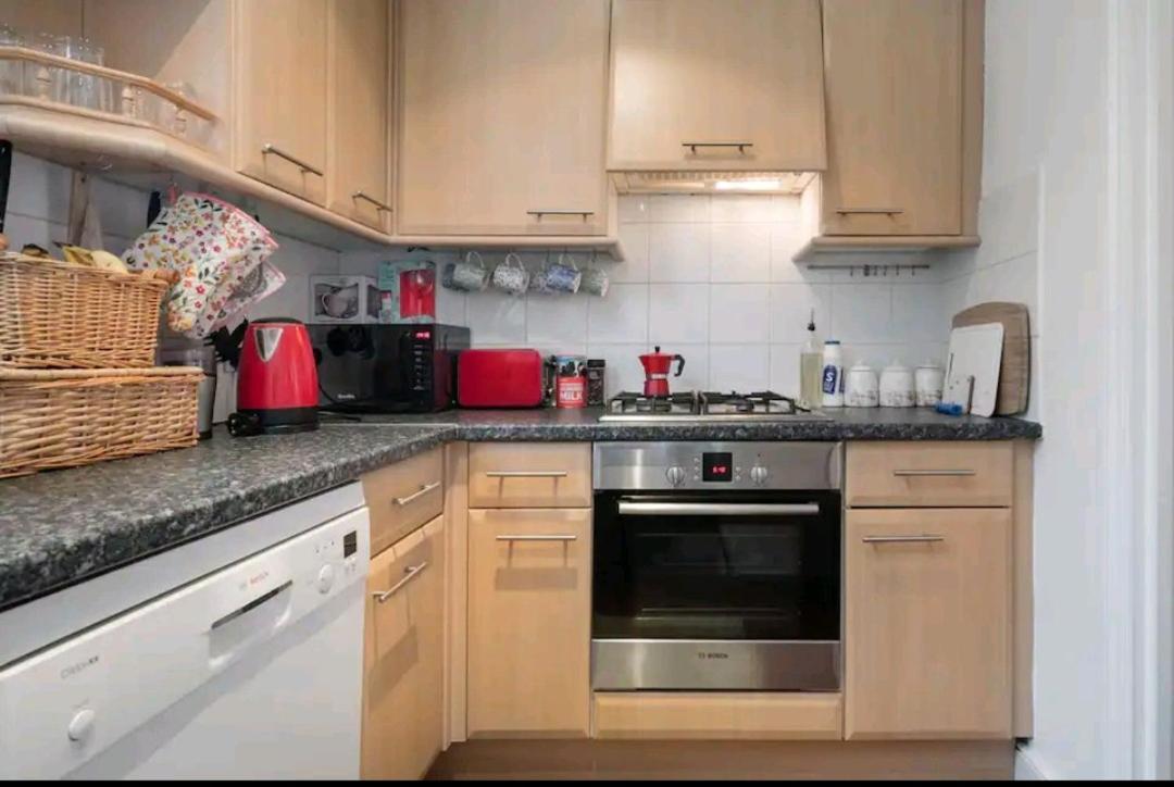 Stylish Room With Private Bath & Terrace In Super Central Clapham Junction Minutes From Victoria, Waterloo Londra Dış mekan fotoğraf
