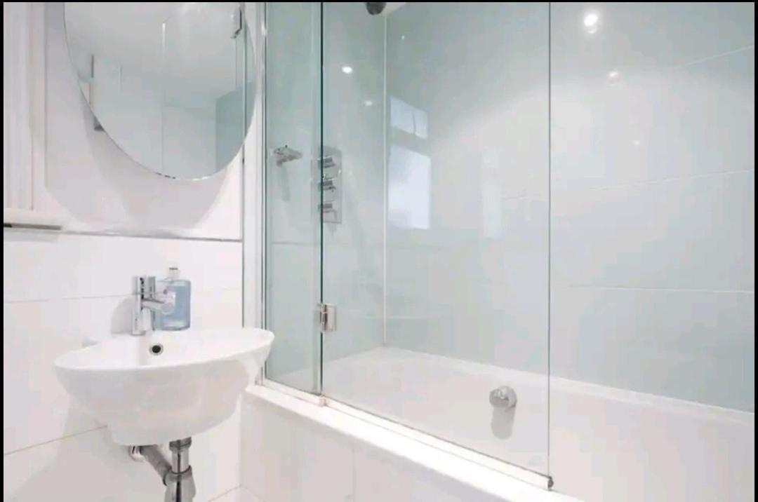 Stylish Room With Private Bath & Terrace In Super Central Clapham Junction Minutes From Victoria, Waterloo Londra Dış mekan fotoğraf