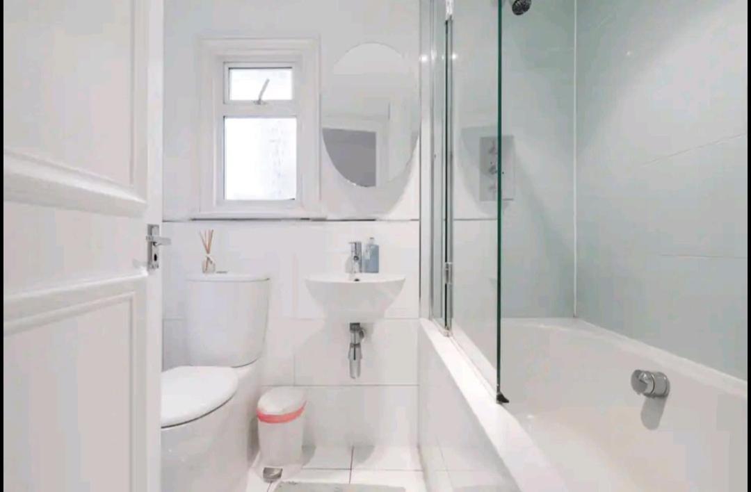 Stylish Room With Private Bath & Terrace In Super Central Clapham Junction Minutes From Victoria, Waterloo Londra Dış mekan fotoğraf